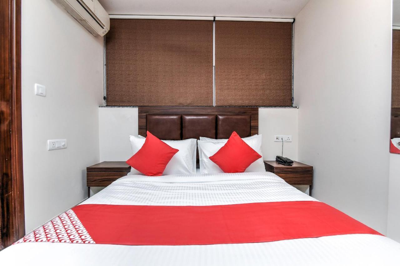 Oyo 77158 Hotel Swastik Palace Bhiwandi Εξωτερικό φωτογραφία