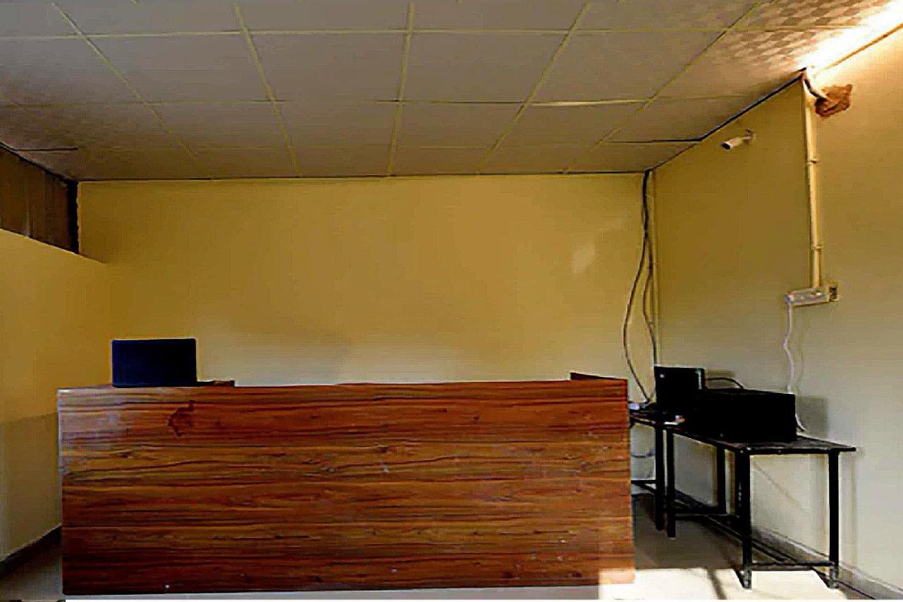 Oyo 77158 Hotel Swastik Palace Bhiwandi Εξωτερικό φωτογραφία
